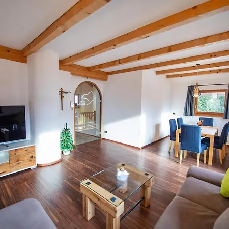 Aghel Chalet *